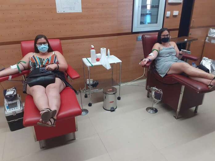 Dos jóvenes donantes/TA.